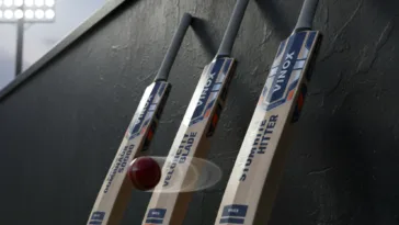 Cricket bats for fast bowling